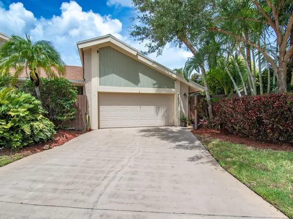 7837 Kenway Place W, Boca Raton, FL 33433