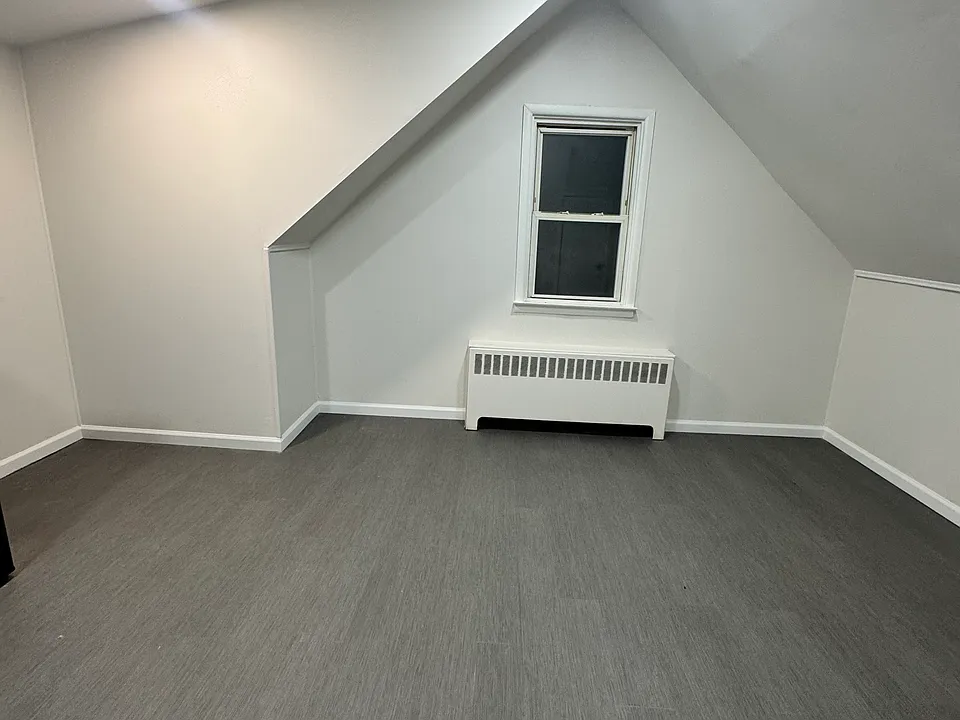 23 Robbins Ave #2