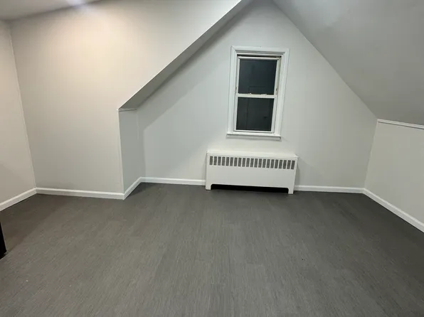 23 Robbins Ave #2, Islip, NY 11751