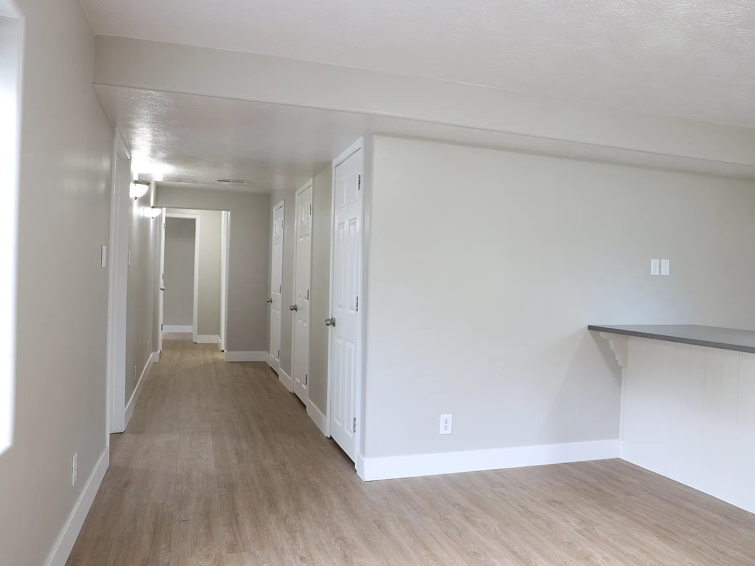 2 bed, 972 sqft, $1,350 — Photo 3
