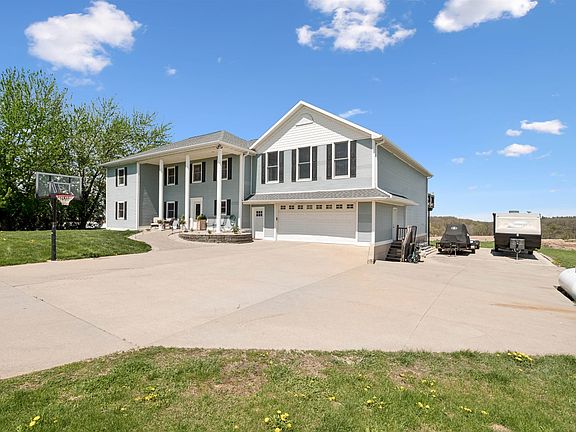 2nd image of 9933 Laudeville Rd