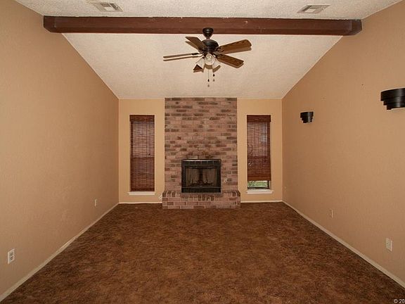 3rd image of 13917 S Hickory Pl E