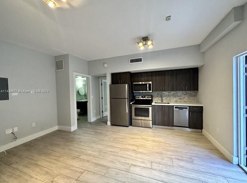 1st image of 1100 10th St APT 9