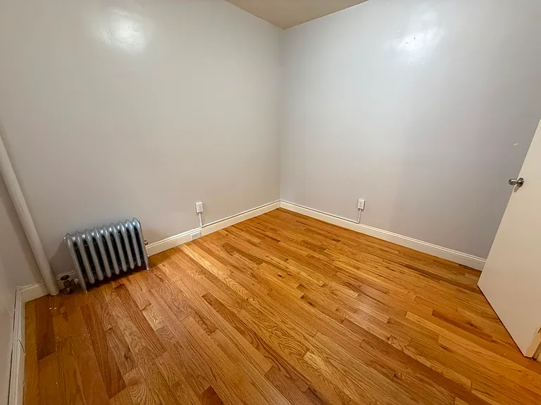 6607 Broadway #23E — Photo 4