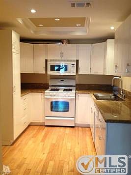 2nd image of 1346 Hillcrest Dr #41