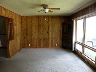 2nd image of 141 Linda St NE