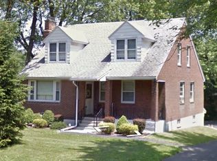 4 Dennis Ave, Loudonville, NY 12211