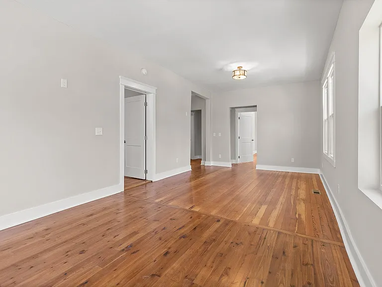 719 Federal St — Photo 6