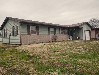 210 N Parkview Ave, Coffeyville, KS, 67337