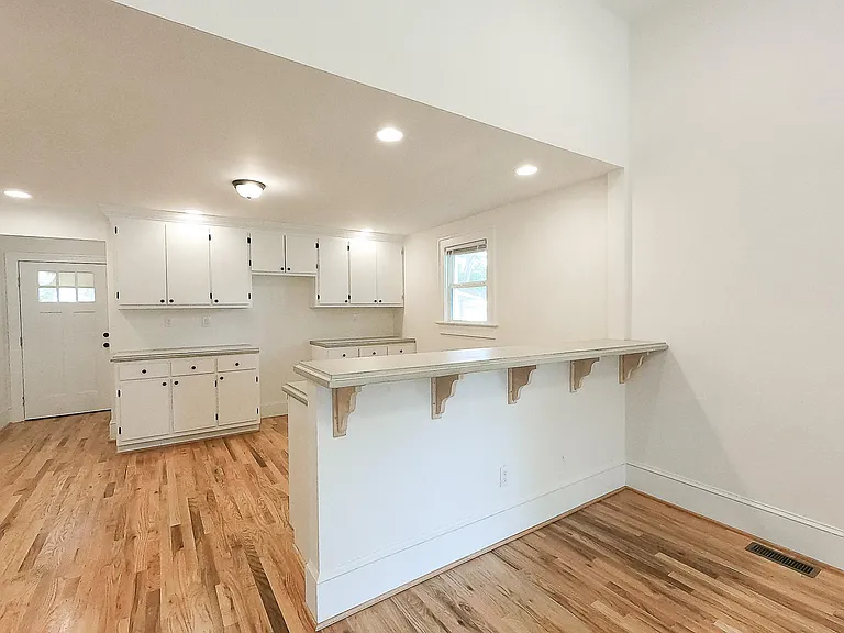 2 Norwood St — Photo 12