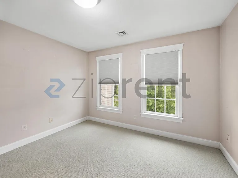 209 State St — Photo 22