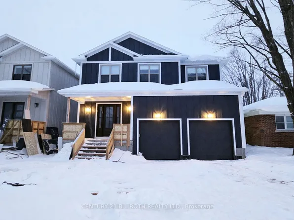 42 Calverley St, Orillia, ON L3V 3T3