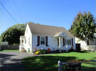 43 Patton St, Coventry, RI 02816