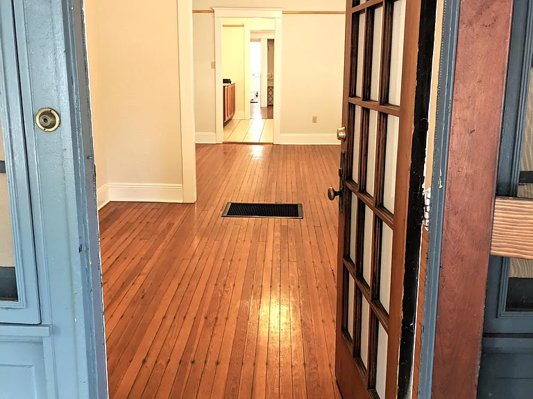 2429 Palmer Ave — Photo 3