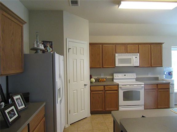 5th image of 722 Quail Hollow Dr