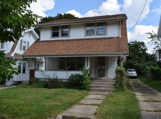1073 Woodward Ave, Akron, OH 44310