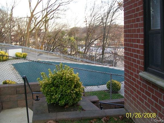 3rd image of 30 Fieldstone Dr APT 23A