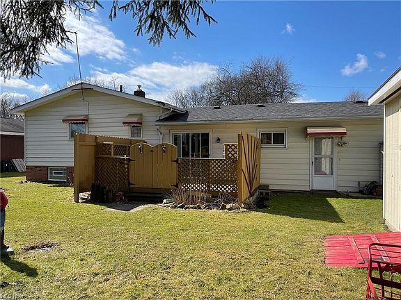 3rd image of 5735 Norwood Dr