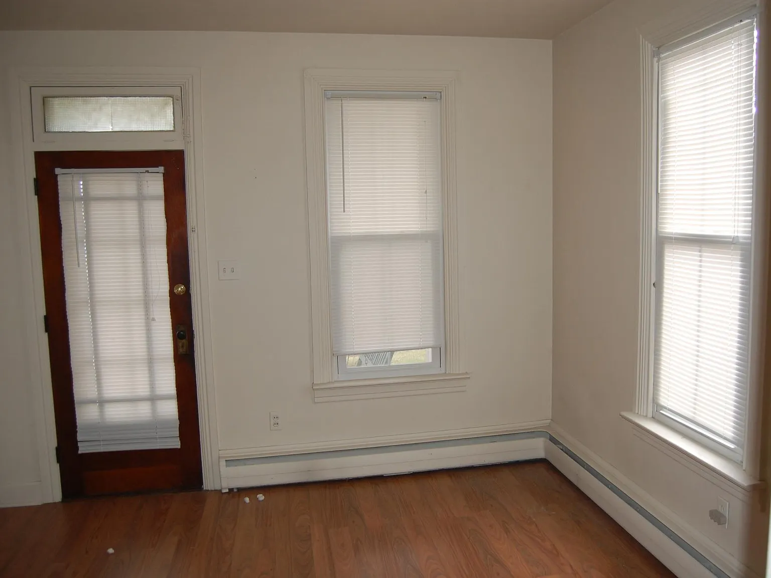 1 bed, 500 sqft, $1,200 — Photo 3