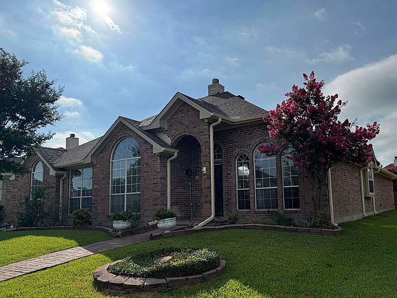 2nd image of 2414 Stillwater Dr