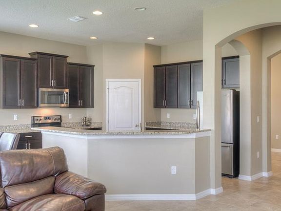 5th image of 30611 Totteridge Pl