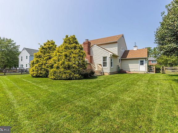 5th image of 709 Eastwood Ct