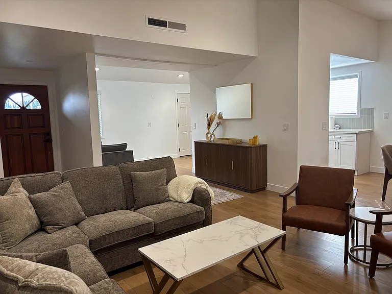 8429 Sunnybrae Ave — Photo 11