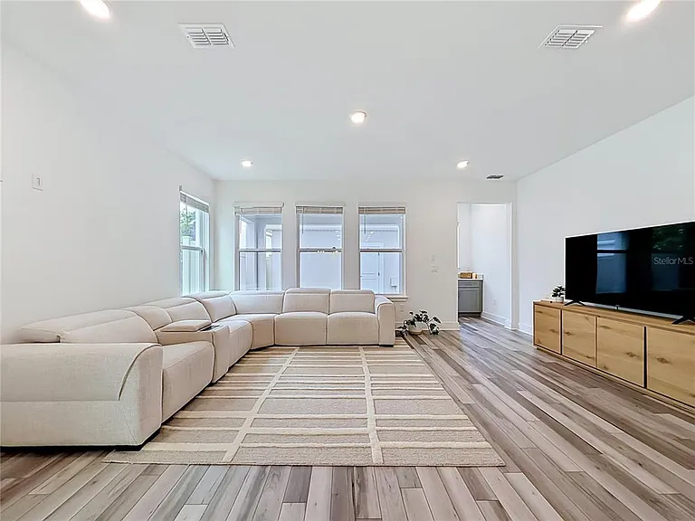 13568 Autumn Harvest Ave — Photo 13
