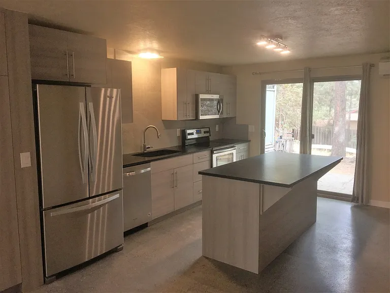 2150 Hill St #1 — Photo 3