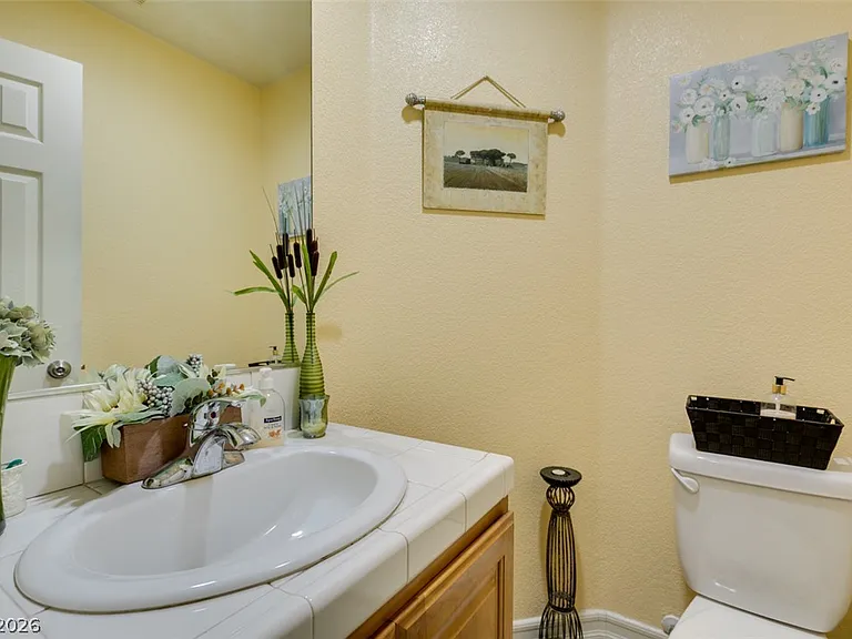 2619 Begonia Valley Ave — Photo 30