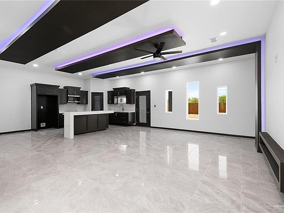 5th image of 400 Catalina Ave