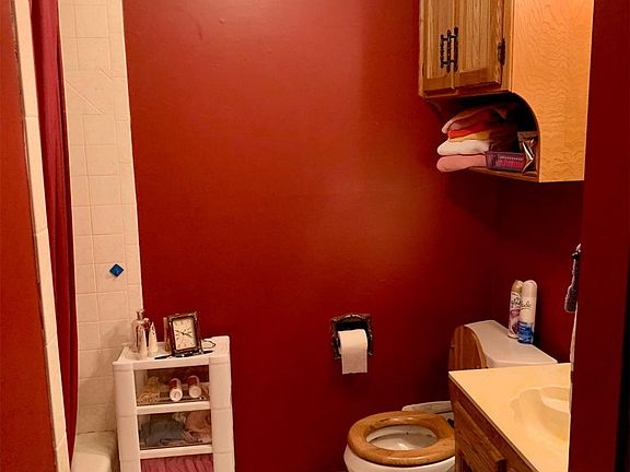 5th image of 410 Parkview Ct
