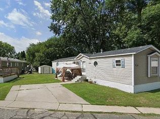 10306 Taylor St NE, Blaine, MN 55434