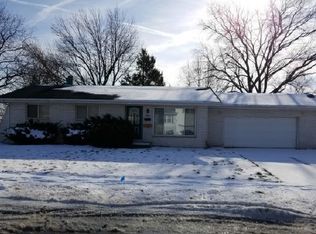 4902 Greenleaf Ln, South Bend, IN