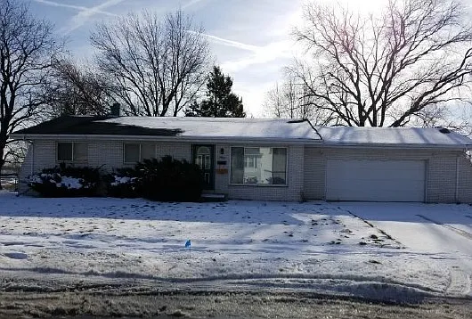 4902 Greenleaf Ln photo 1
