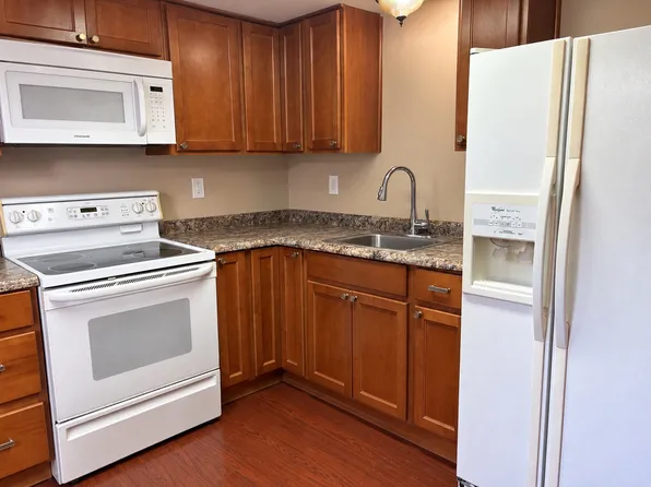 1732 Broad St, Cranston, RI