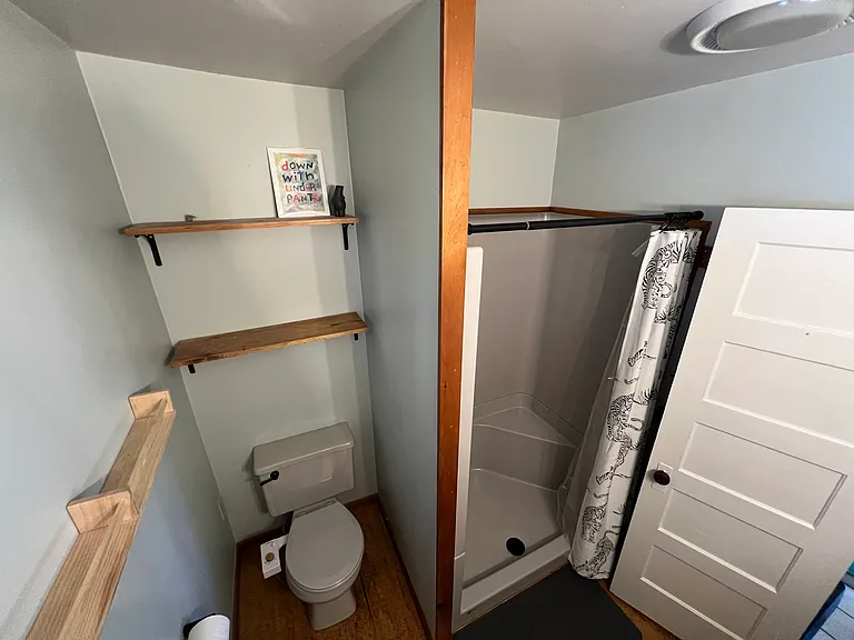 39 Burling St #B — Photo 10