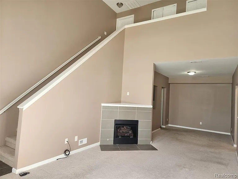 18106 Addington Dr — Photo 24