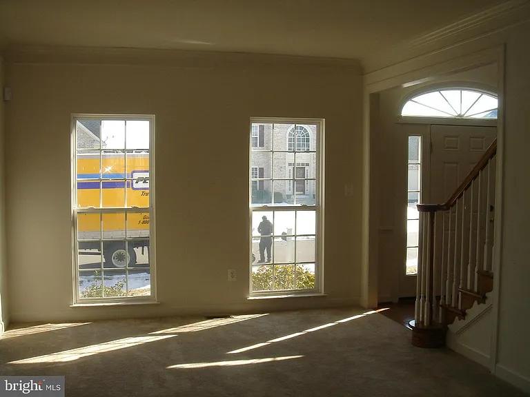 11225 Suffolk Dr — Photo 3