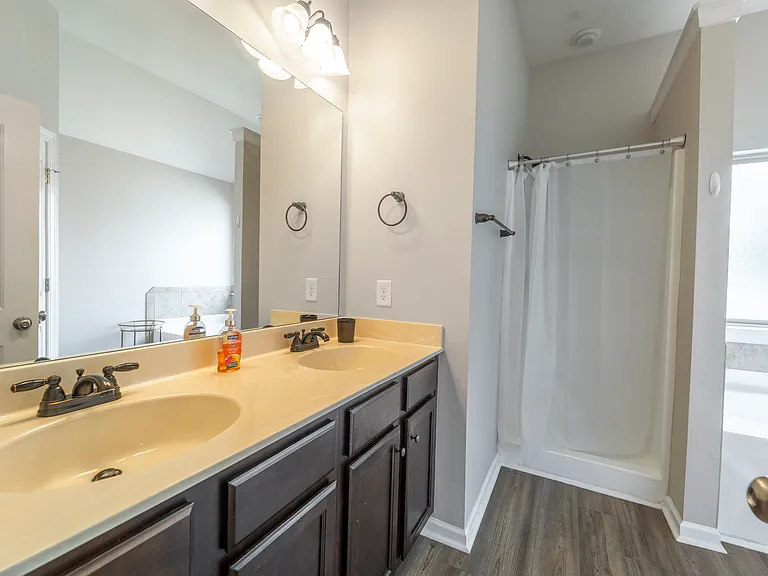 231 Claudia Dr — Photo 23