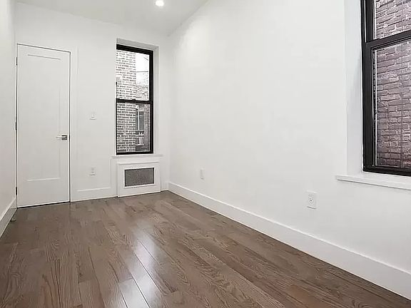 4th image of 19 Eldridge St APT 16