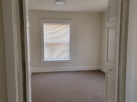 689 E 160th St, Cleveland, OH