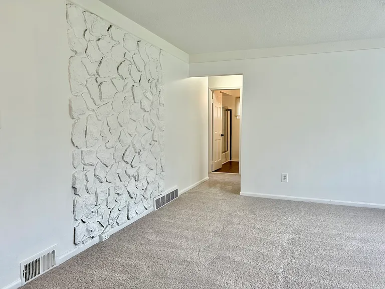 29881 Brooklane St — Photo 7