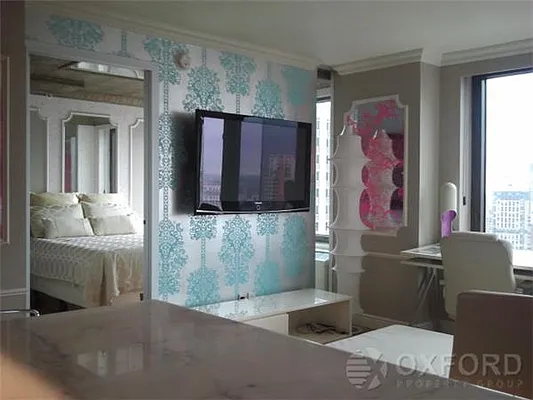 Rented by Oxford Property Group | media 43