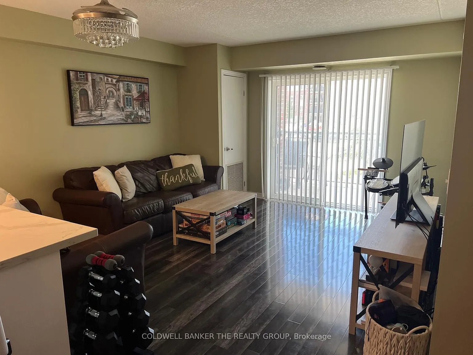 2 bed, $2,400 — Photo 3