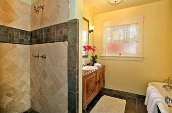 2nd image of 3601 31st St