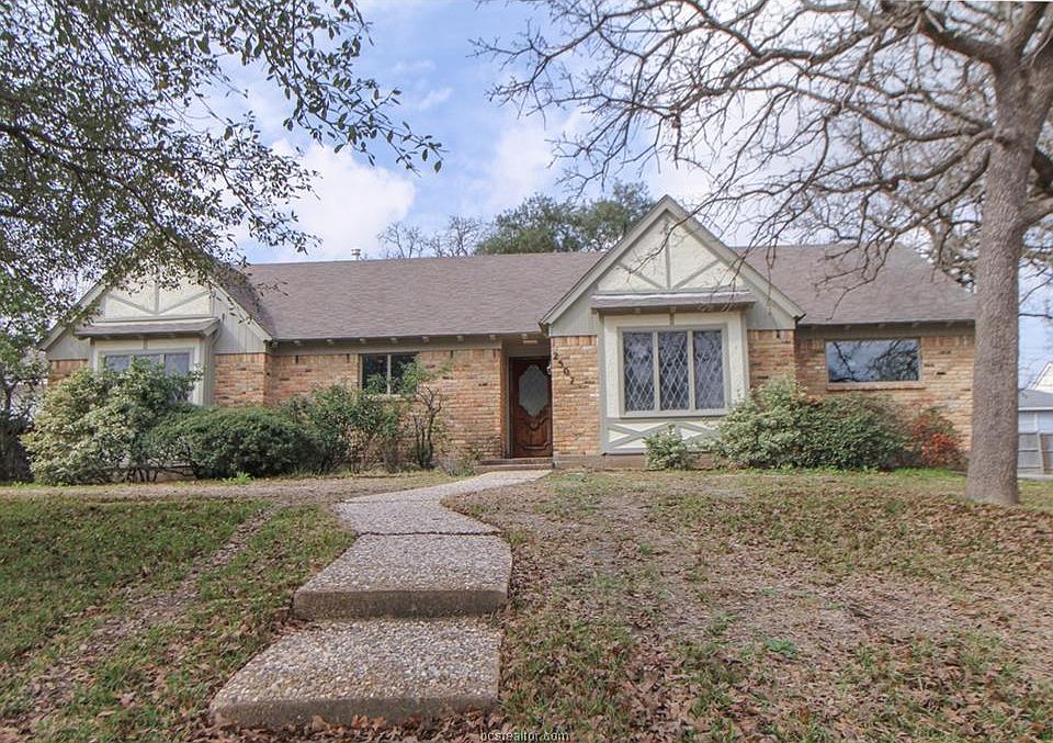 1st image of 2507 Broadmoor Dr