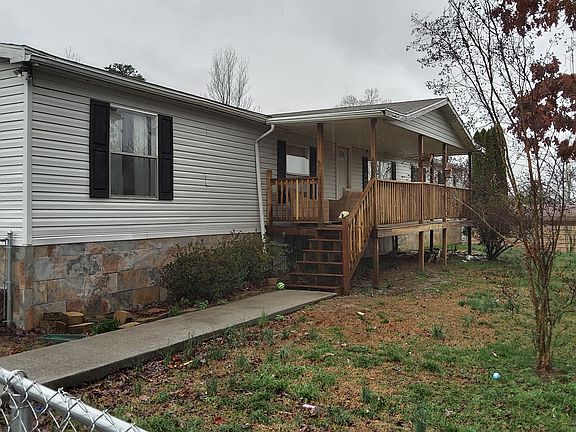 3rd image of 248 Mountain Meadows Dr
