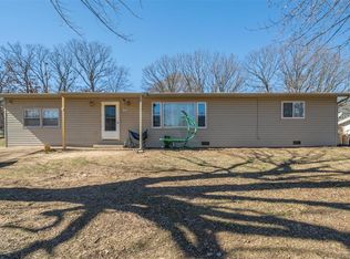 209 Summit Ave, Waynesville, MO 65583