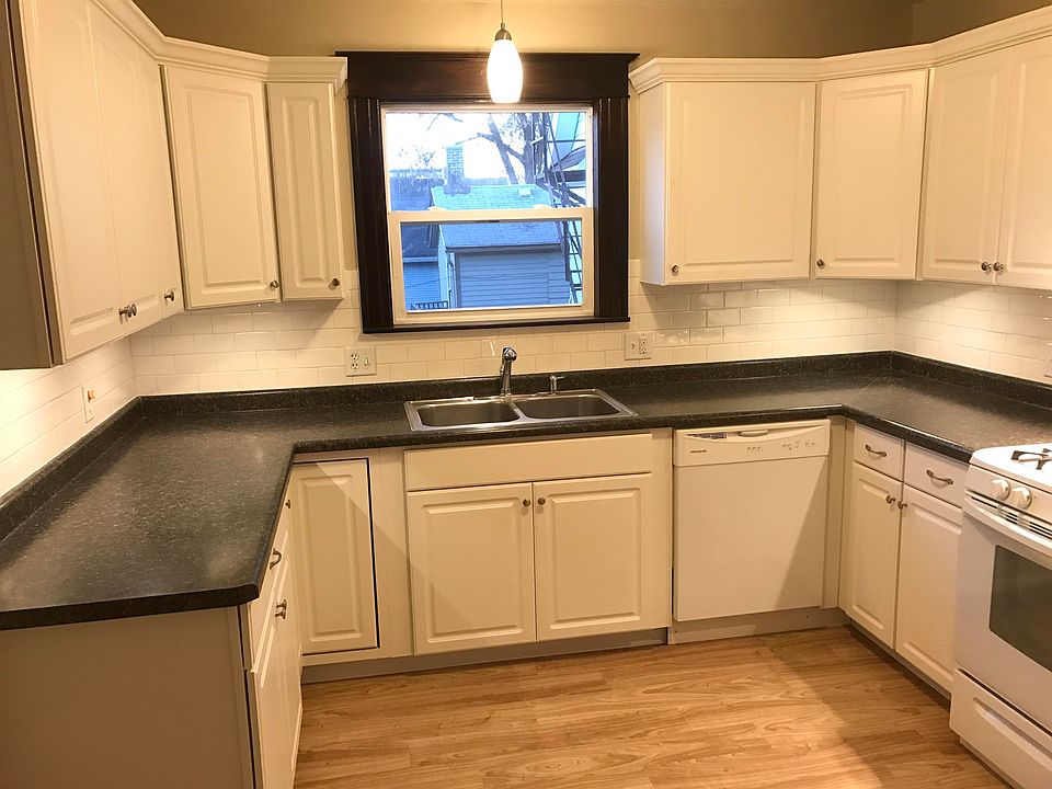 1st image of 120 N Franklin St #9151825